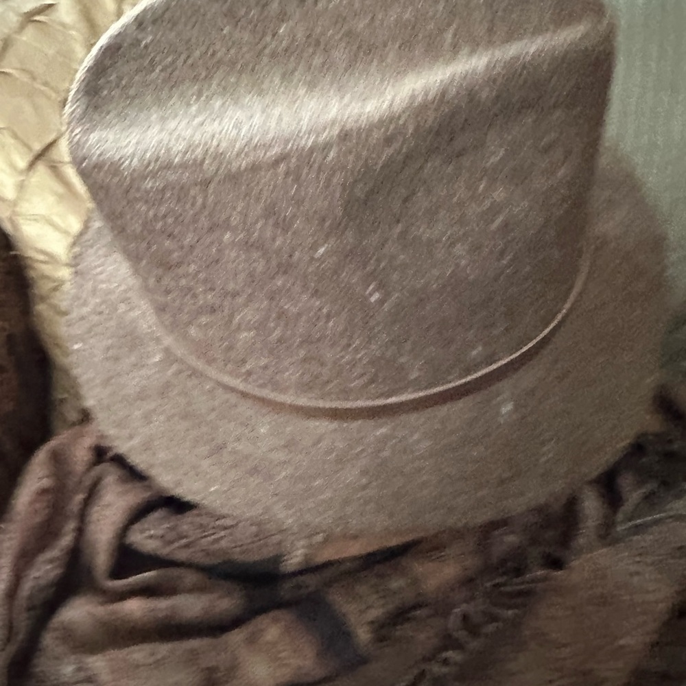 Vintage Stylish Hat - Picture 6 of 9